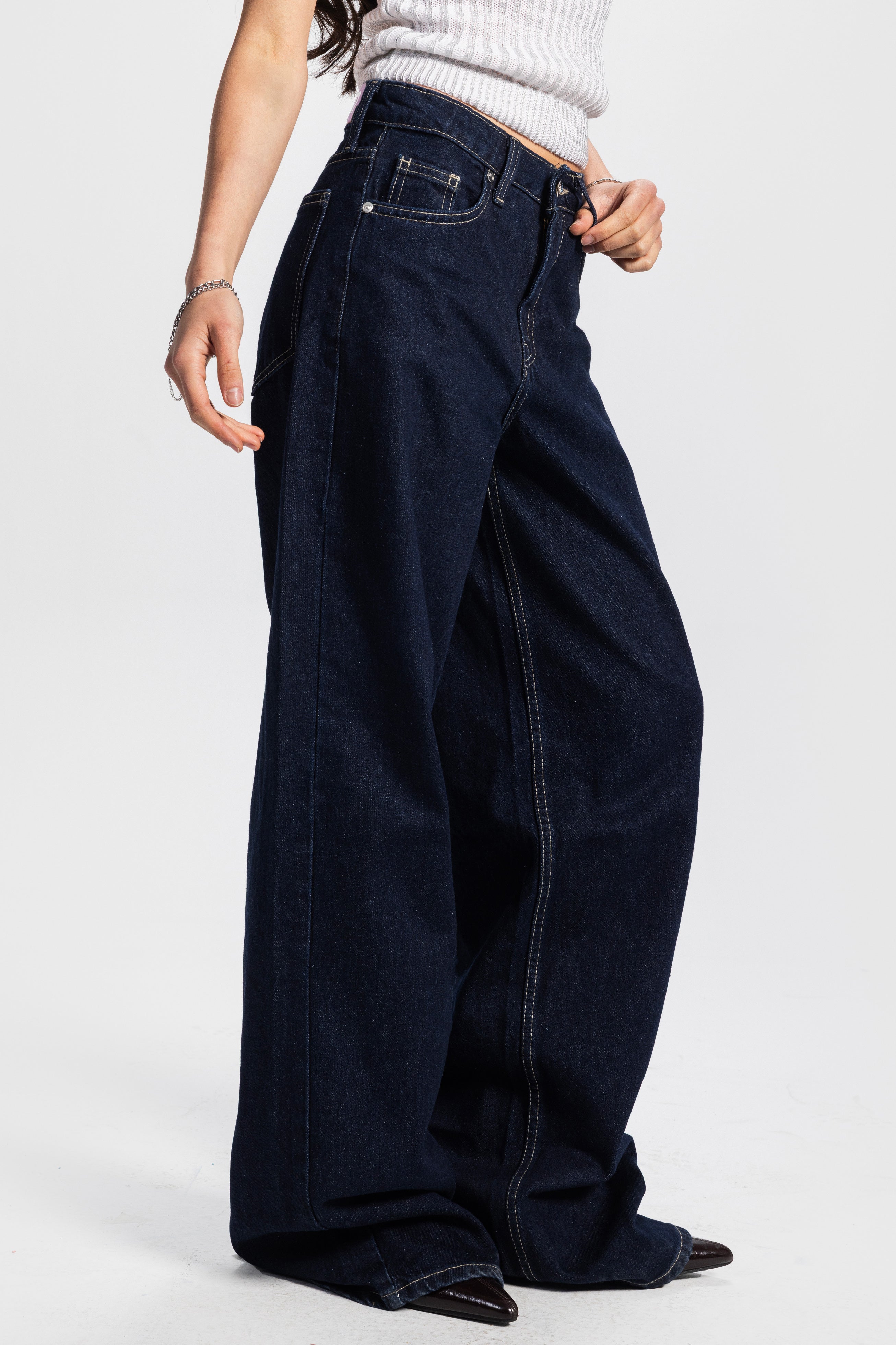Baggy – Mid-Rise Raw Denim Jeans