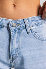 Straight – Low-Waist Light Blue Jeans