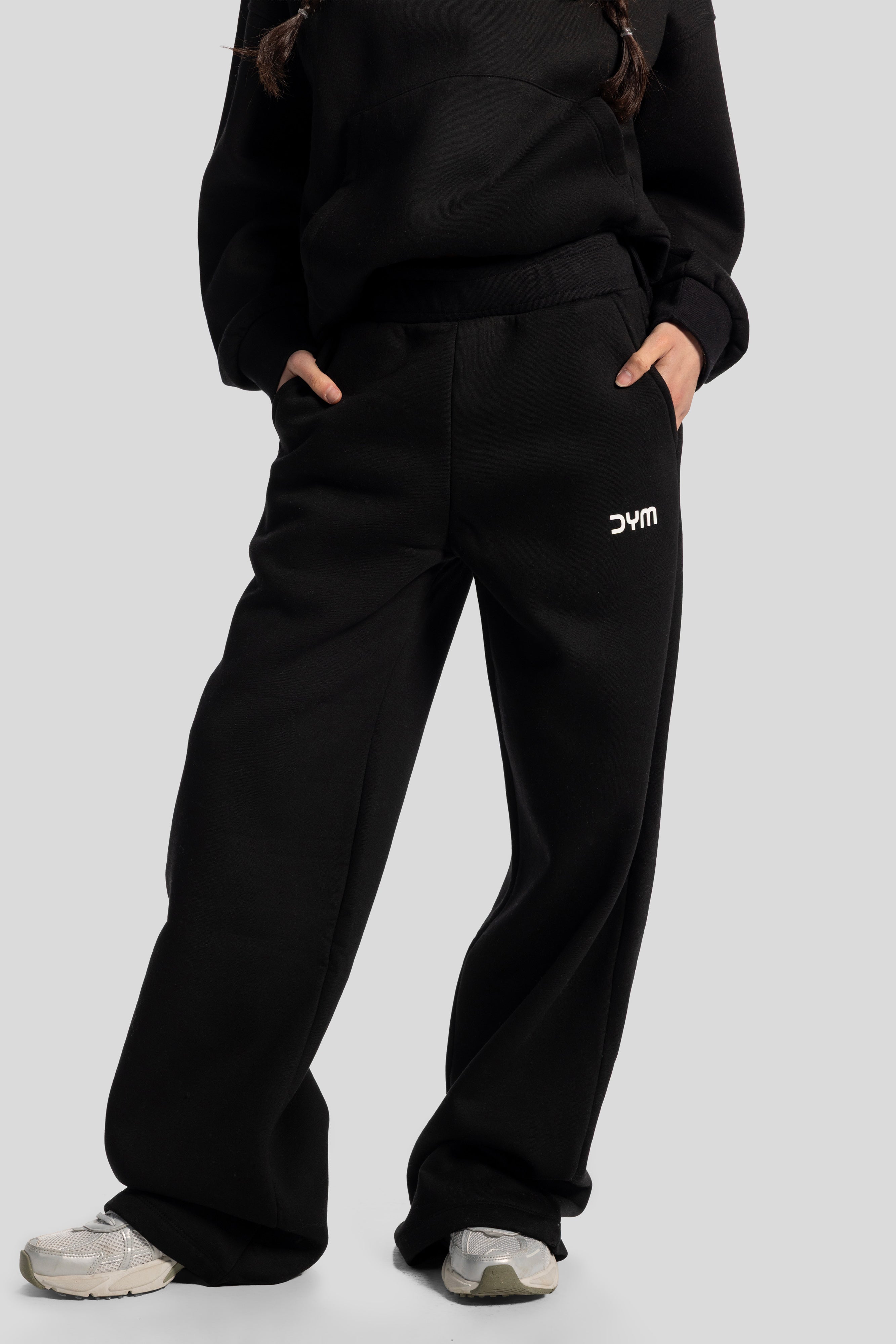 Wide-Leg Sweatpants – Black