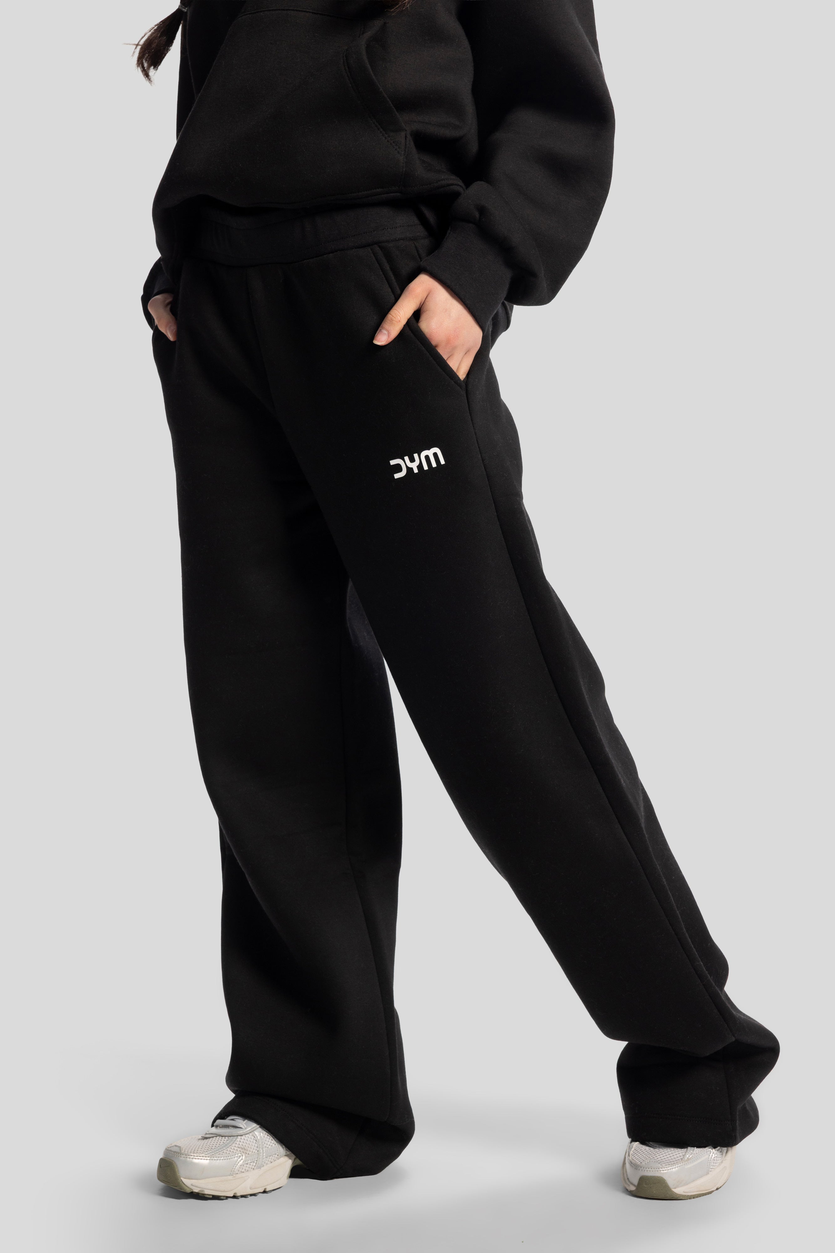 Wide-Leg Sweatpants – Black